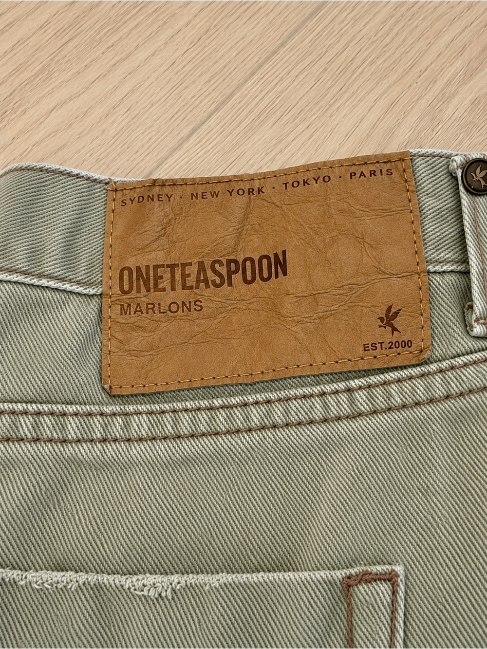 One Teaspoon Marlons Denim Shorts Sage Green Frayed Raw Hem Size 26 - Picture 5 of 8